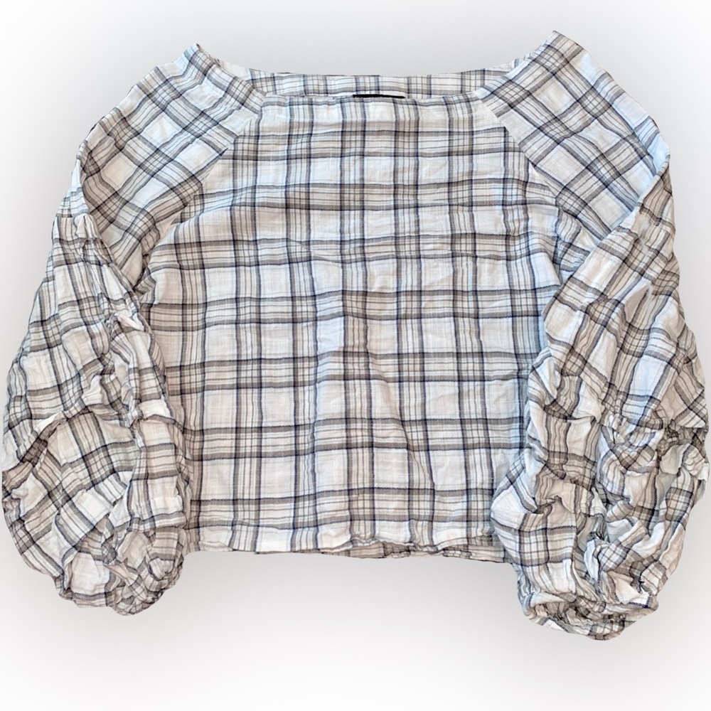 NWOT ANGIE GREY & WHITE PLAID LONG SLEEVE TOP // SIZE SMALL🩶